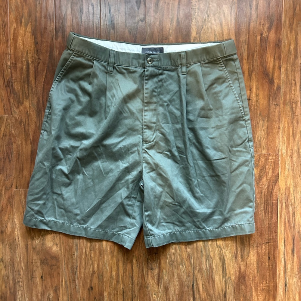 Croft and Barrow Men's Olive Green Shorts Size 38